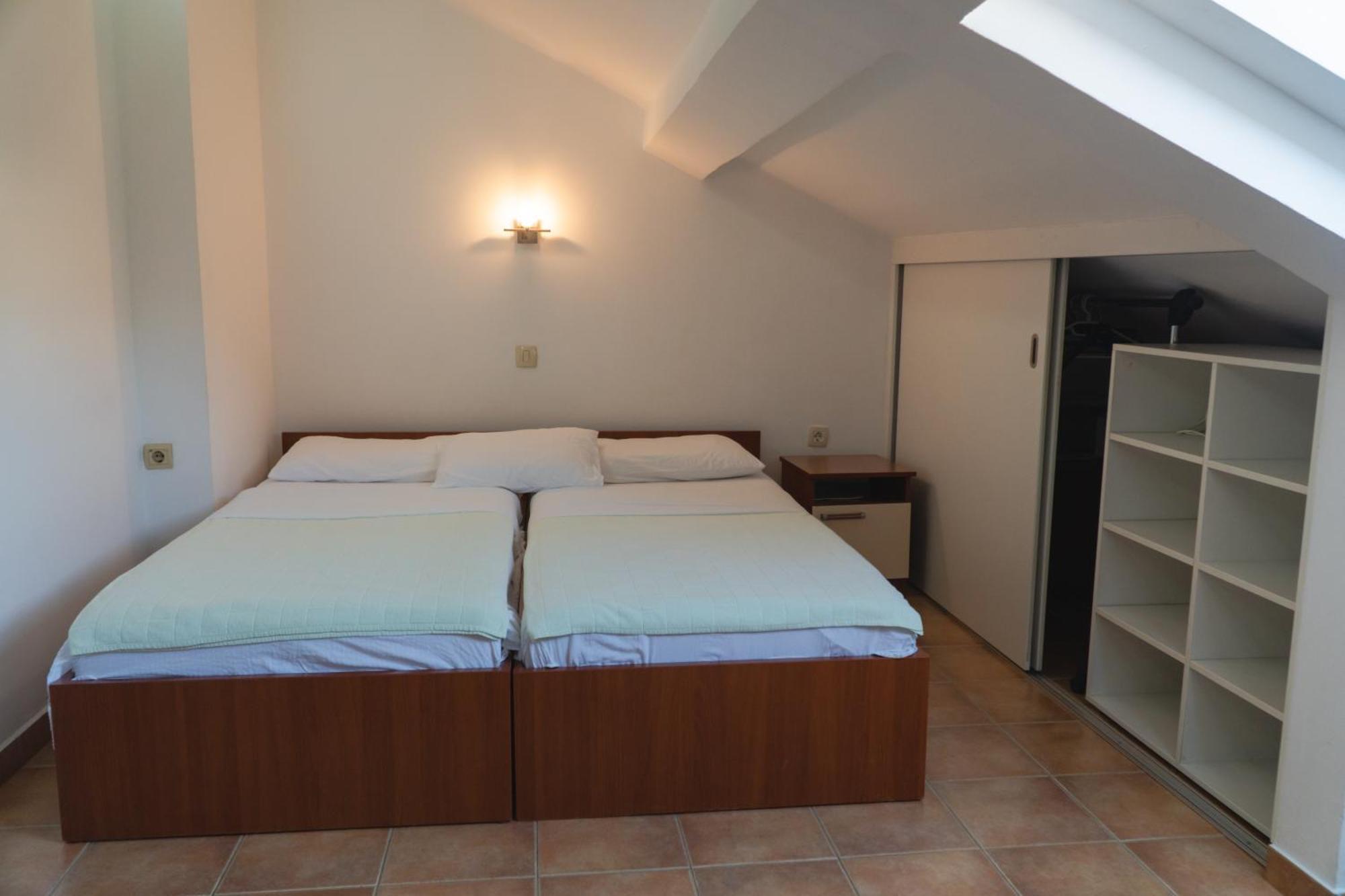 Apartment Ivona *
